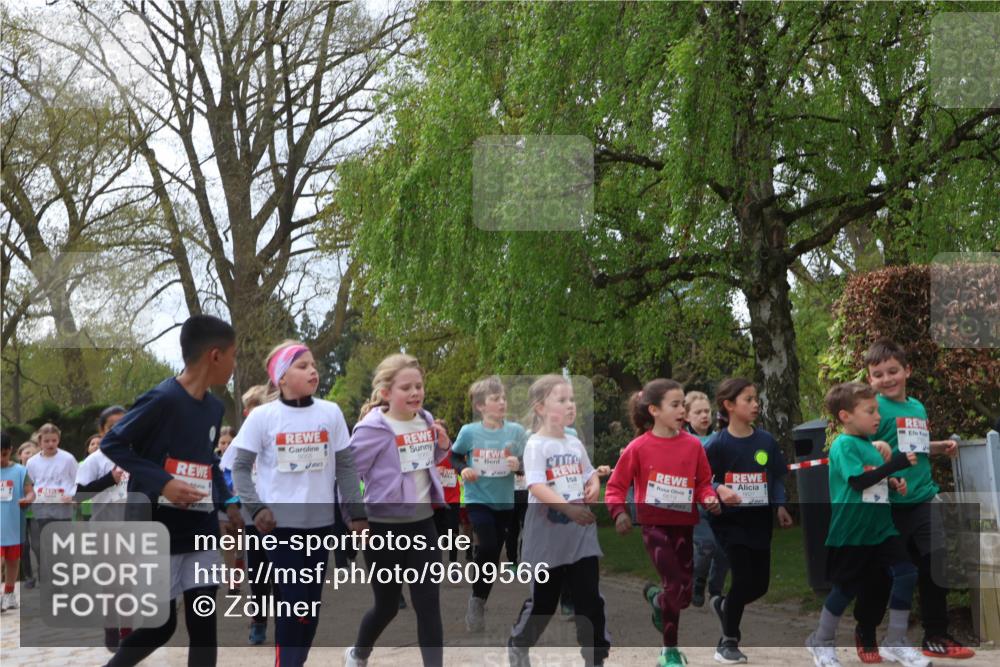 25.04.2026 - Das Zehntel Zöllner http://msf.ph/oto/9609566 25.04.2026 09:44:34 Laufen 5055 meine-sportfotos.de