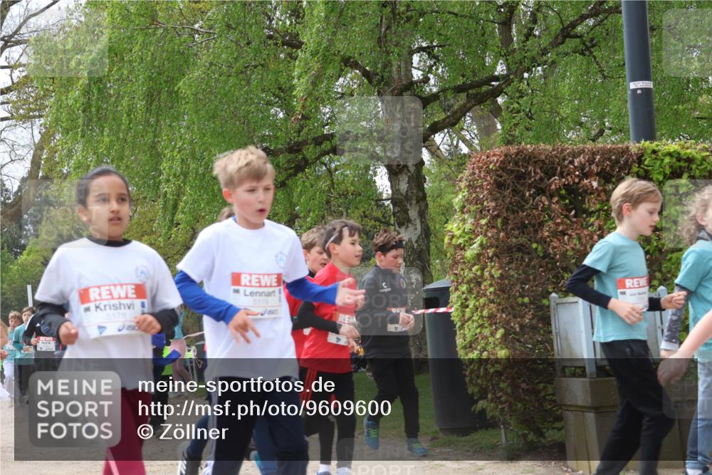 25.04.2026 - Das Zehntel Zöllner http://msf.ph/oto/9609600 25.04.2026 09:44:37 Laufen 5178, 5179 meine-sportfotos.de
