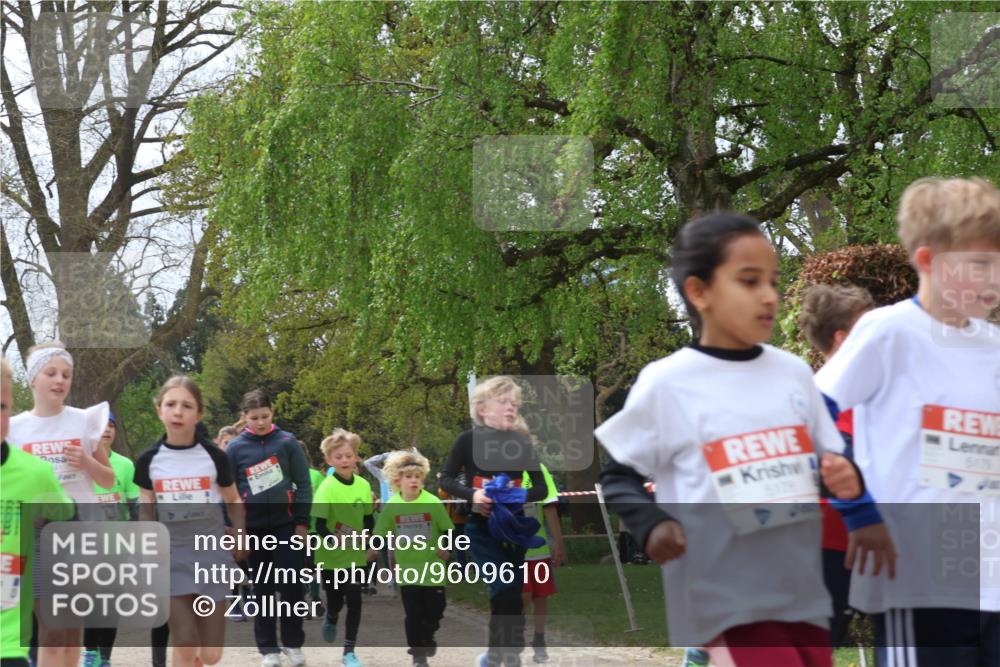25.04.2026 - Das Zehntel Zöllner http://msf.ph/oto/9609610 25.04.2026 09:44:37 Laufen 5178, 5179 meine-sportfotos.de