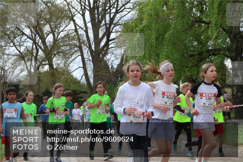 25.04.2026 - Das Zehntel Zöllner http://msf.ph/oto/9609624 25.04.2026 09:44:38 Laufen 7667, 6546, 6541, 6536 meine-sportfotos.de