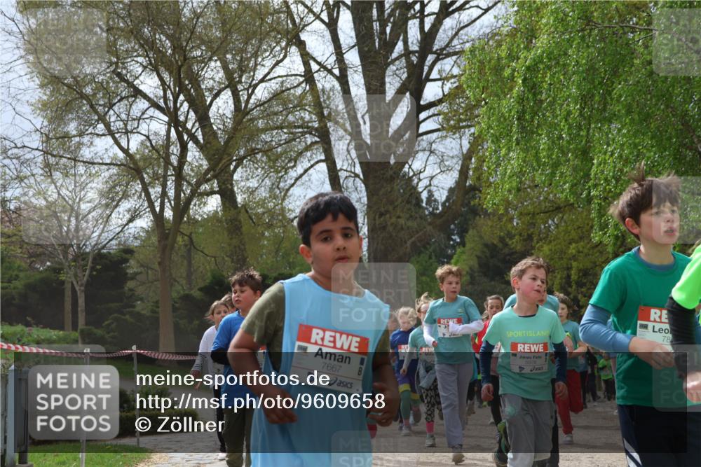 25.04.2026 - Das Zehntel Zöllner http://msf.ph/oto/9609658 25.04.2026 09:44:41 Laufen 7667, 5978, 78 meine-sportfotos.de