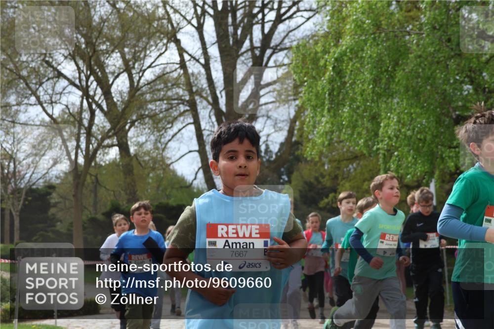 25.04.2026 - Das Zehntel Zöllner http://msf.ph/oto/9609660 25.04.2026 09:44:41 Laufen 7667 meine-sportfotos.de
