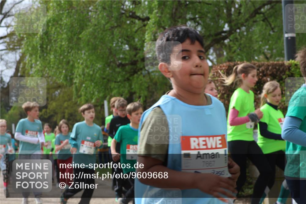 25.04.2026 - Das Zehntel Zöllner http://msf.ph/oto/9609668 25.04.2026 09:44:42 Laufen 7867 meine-sportfotos.de