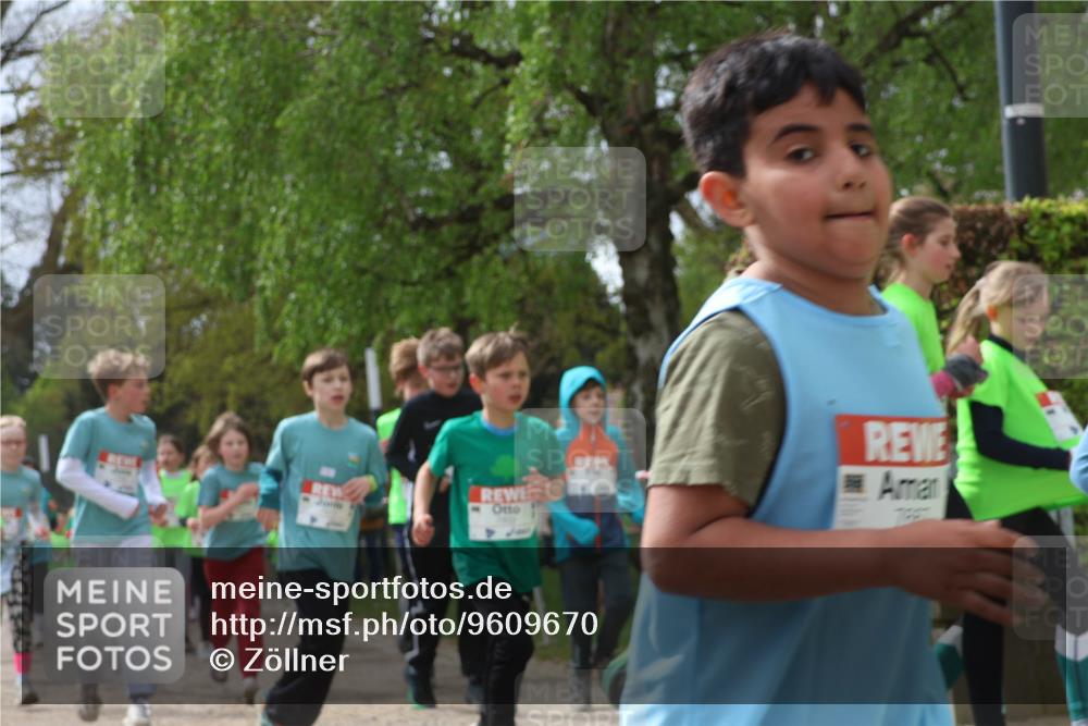25.04.2026 - Das Zehntel Zöllner http://msf.ph/oto/9609670 25.04.2026 09:44:42 Laufen 15 meine-sportfotos.de