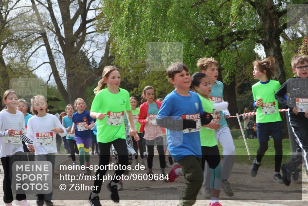 25.04.2026 - Das Zehntel Zöllner http://msf.ph/oto/9609684 25.04.2026 09:44:43 Laufen 5107, 200, 5114, 7082, 80 meine-sportfotos.de