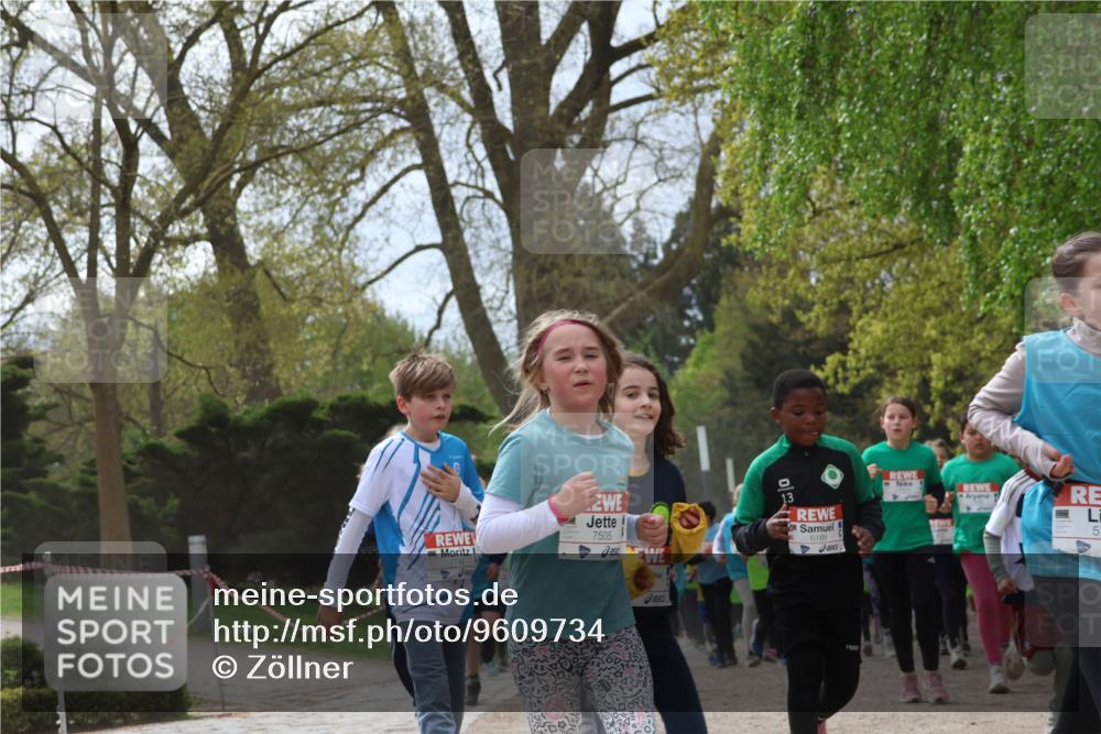 25.04.2026 - Das Zehntel Zöllner http://msf.ph/oto/9609734 25.04.2026 09:44:46 Laufen 7744, 7505, 6188, 5 meine-sportfotos.de