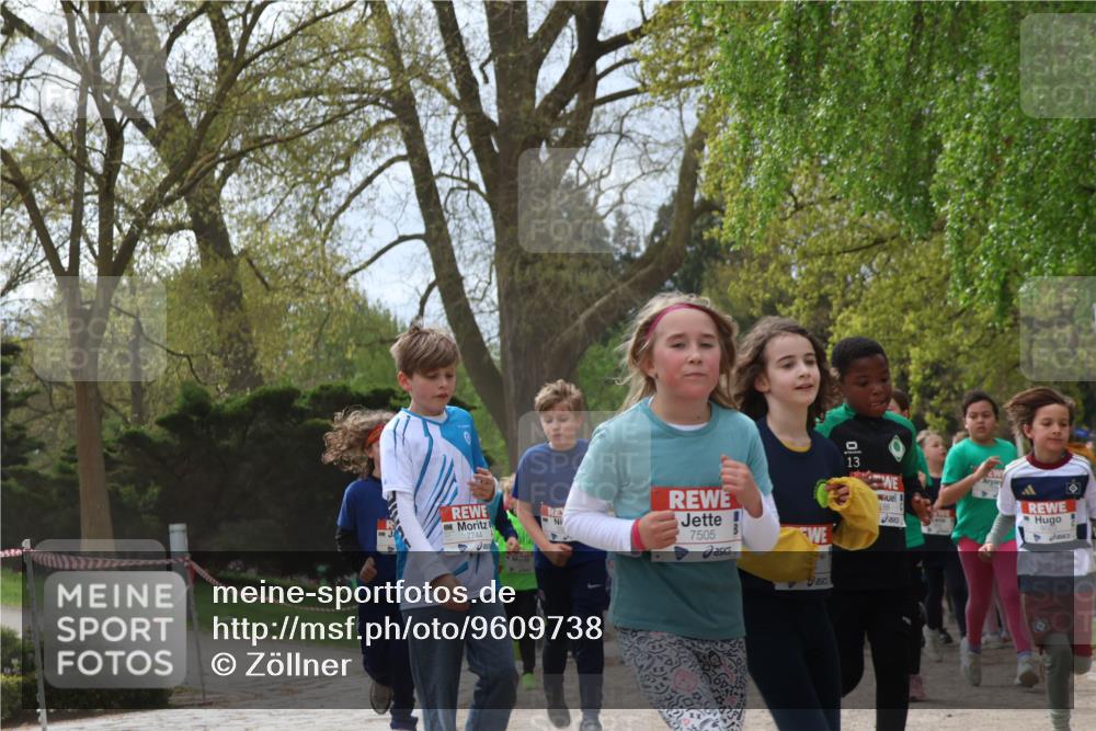 25.04.2026 - Das Zehntel Zöllner http://msf.ph/oto/9609738 25.04.2026 09:44:47 Laufen 7744, 7505, 13, 188 meine-sportfotos.de