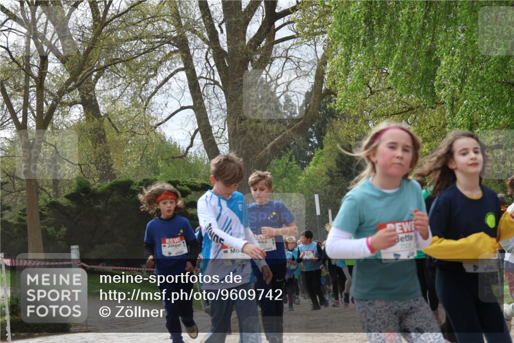 25.04.2026 - Das Zehntel Zöllner http://msf.ph/oto/9609742 25.04.2026 09:44:47 Laufen 7744, 7506 meine-sportfotos.de