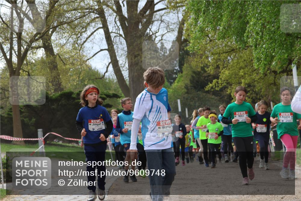 25.04.2026 - Das Zehntel Zöllner http://msf.ph/oto/9609748 25.04.2026 09:44:47 Laufen 5407, 7744, 7934 meine-sportfotos.de