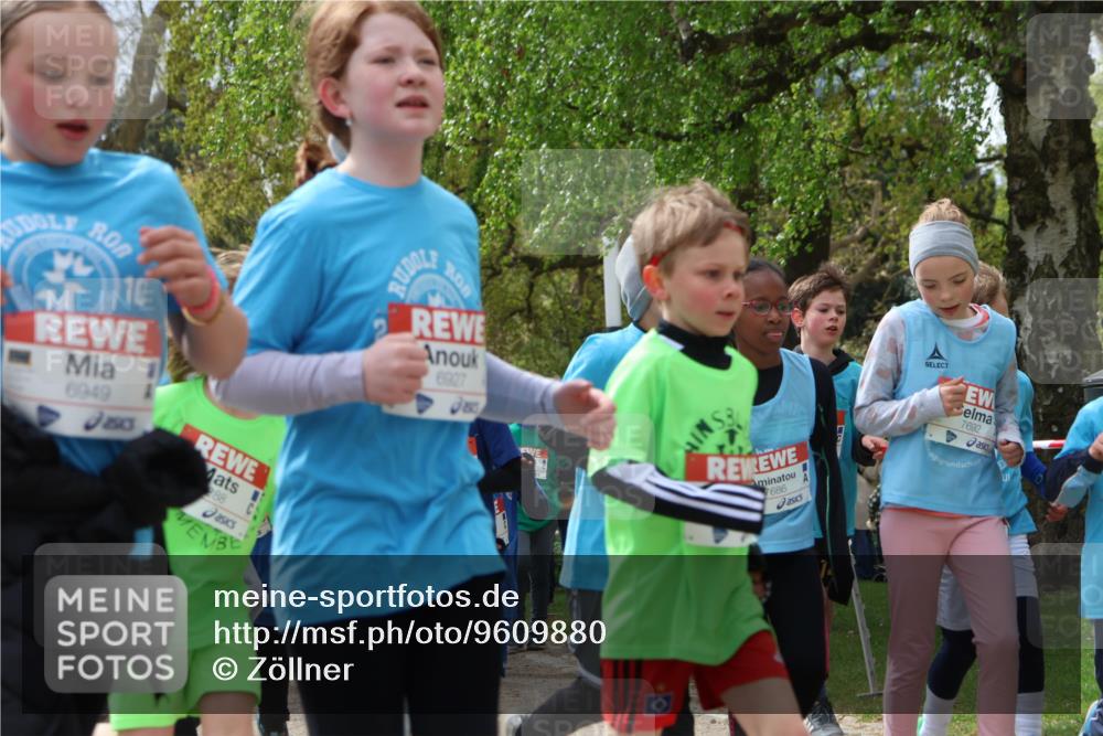 25.04.2026 - Das Zehntel Zöllner http://msf.ph/oto/9609880 25.04.2026 09:44:56 Laufen 10, 6949, 225, 3, 288, 6927, 7686, 7692 meine-sportfotos.de
