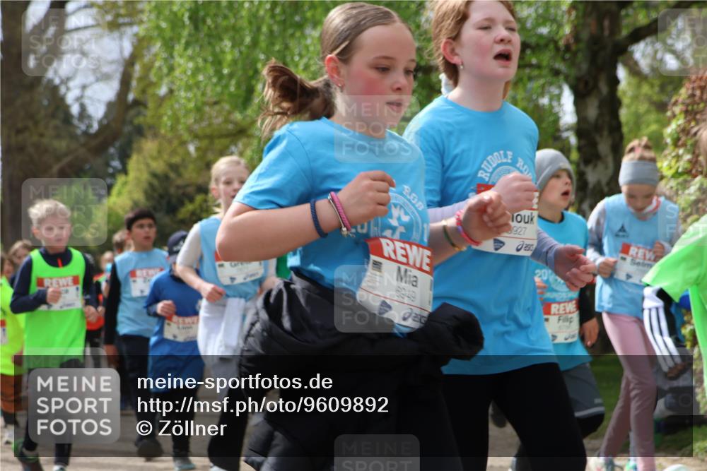 25.04.2026 - Das Zehntel Zöllner http://msf.ph/oto/9609892 25.04.2026 09:44:56 Laufen 6949, 8927, 250, 20 meine-sportfotos.de