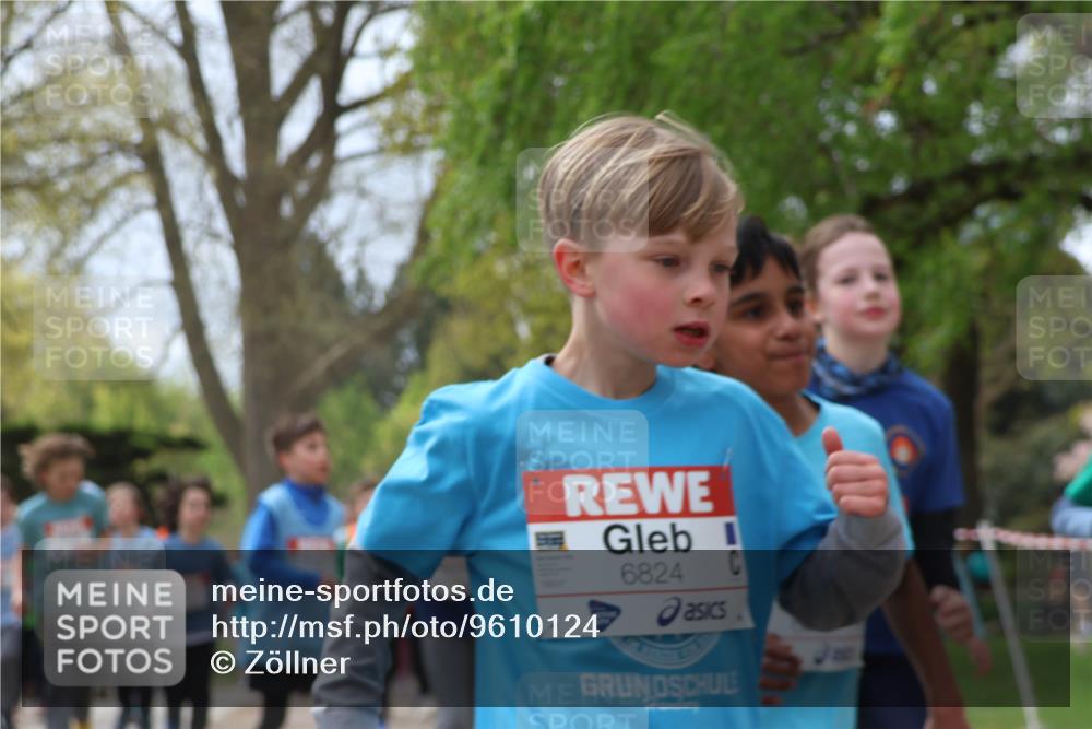 25.04.2026 - Das Zehntel Zöllner http://msf.ph/oto/9610124 25.04.2026 09:45:09 Laufen 6824 meine-sportfotos.de