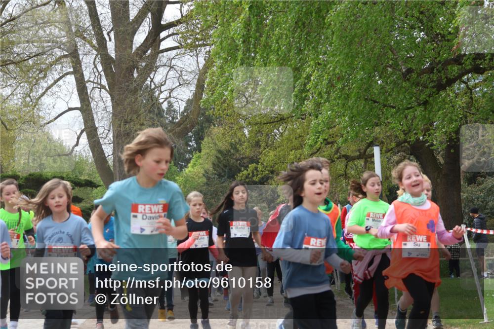 25.04.2026 - Das Zehntel Zöllner http://msf.ph/oto/9610158 25.04.2026 09:45:11 Laufen 7627, 7361 meine-sportfotos.de