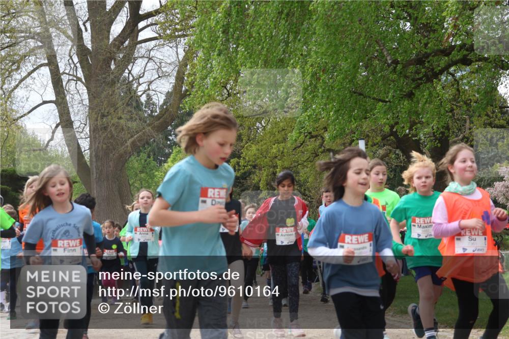25.04.2026 - Das Zehntel Zöllner http://msf.ph/oto/9610164 25.04.2026 09:45:12 Laufen 6402, 7361 meine-sportfotos.de