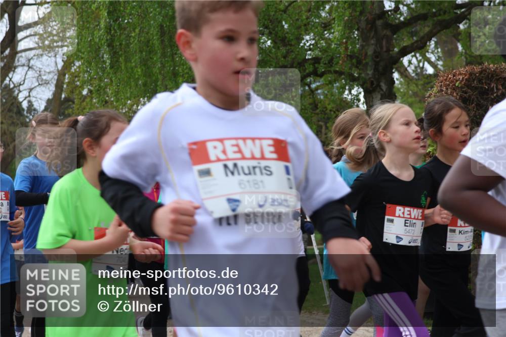 25.04.2026 - Das Zehntel Zöllner http://msf.ph/oto/9610342 25.04.2026 09:45:21 Laufen 704, 6181, 5472, 520 meine-sportfotos.de