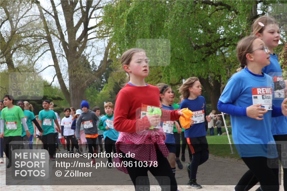 25.04.2026 - Das Zehntel Zöllner http://msf.ph/oto/9610378 25.04.2026 09:45:22 Laufen 250, 6362 meine-sportfotos.de