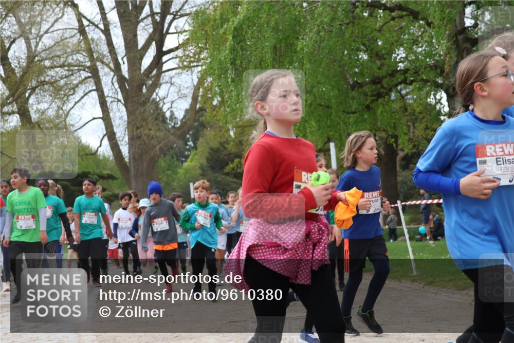 25.04.2026 - Das Zehntel Zöllner http://msf.ph/oto/9610380 25.04.2026 09:45:22 Laufen 6362 meine-sportfotos.de