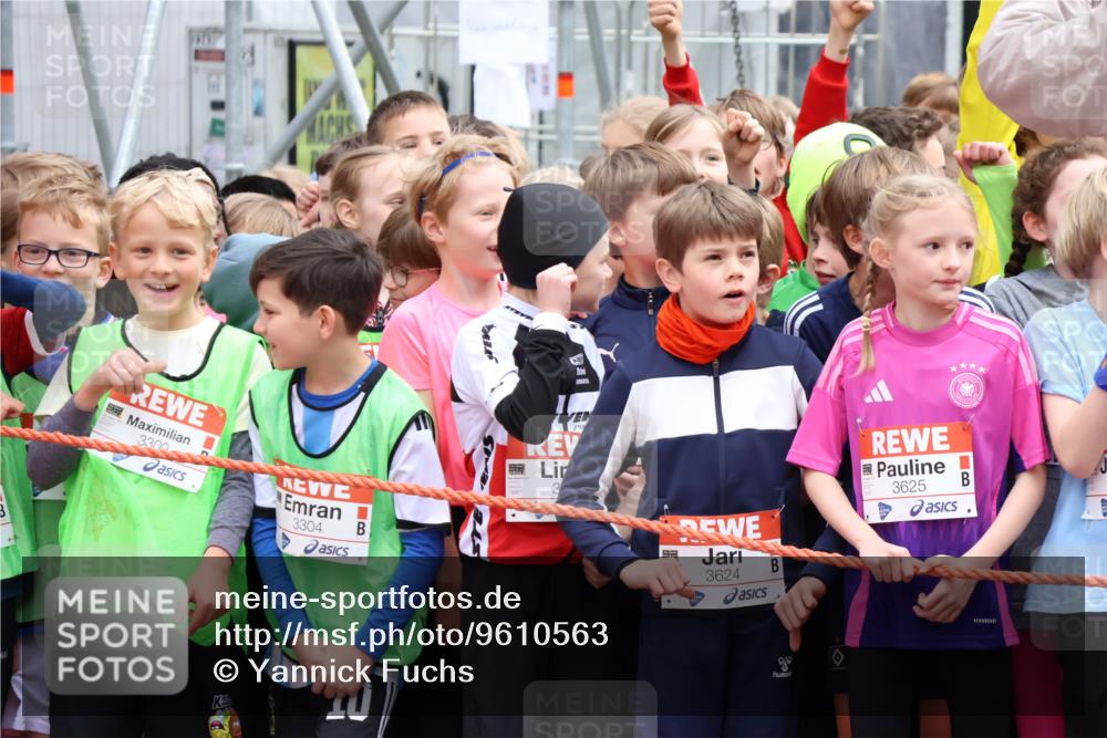 25.04.2026 - Das Zehntel Yannick Fuchs http://msf.ph/oto/9610563 25.04.2026 08:15:53 Allgemein zum Event 3300, 3304, 10, 21, 3624, 3625 meine-sportfotos.de