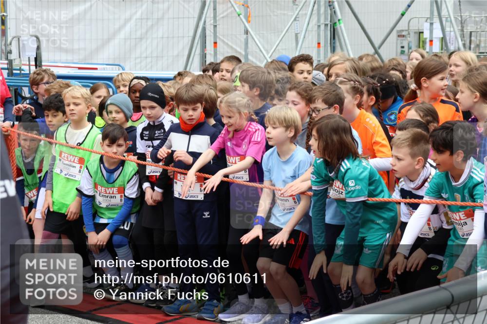 25.04.2026 - Das Zehntel Yannick Fuchs http://msf.ph/oto/9610611 25.04.2026 08:17:07 Allgemein zum Event 3300, 3304, 2264, 7, 298 meine-sportfotos.de