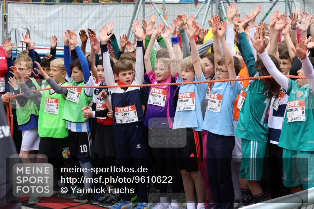 25.04.2026 - Das Zehntel Yannick Fuchs http://msf.ph/oto/9610622 25.04.2026 08:17:09 Allgemein zum Event 1300, 3304, 10, 3624, 3625, 1199, 1208, 2298 meine-sportfotos.de