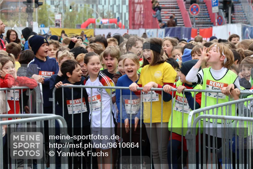 25.04.2026 - Das Zehntel Yannick Fuchs http://msf.ph/oto/9610664 25.04.2026 08:18:26 Allgemein zum Event 2012, 1301, 2070, 2073, 2041, 3260 meine-sportfotos.de
