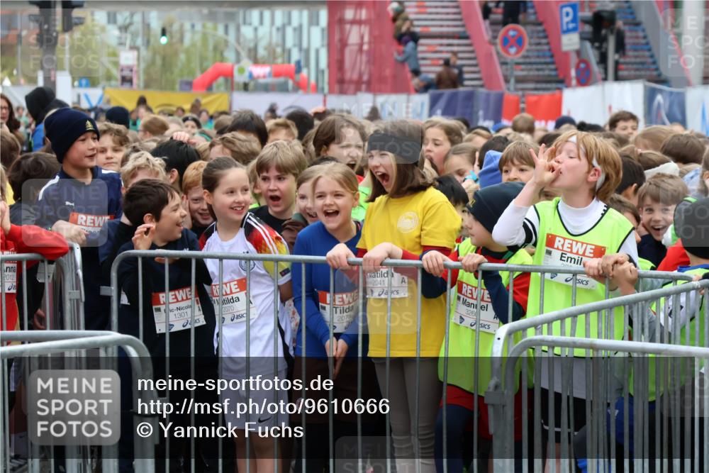 25.04.2026 - Das Zehntel Yannick Fuchs http://msf.ph/oto/9610666 25.04.2026 08:18:26 Allgemein zum Event 2012, 1301, 2070, 2073, 2041, 3260 meine-sportfotos.de