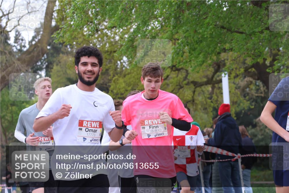 25.04.2026 - Das Zehntel Zöllner http://msf.ph/oto/9613655 25.04.2026 13:38:32 Laufen 18227, 17773, 15280 meine-sportfotos.de