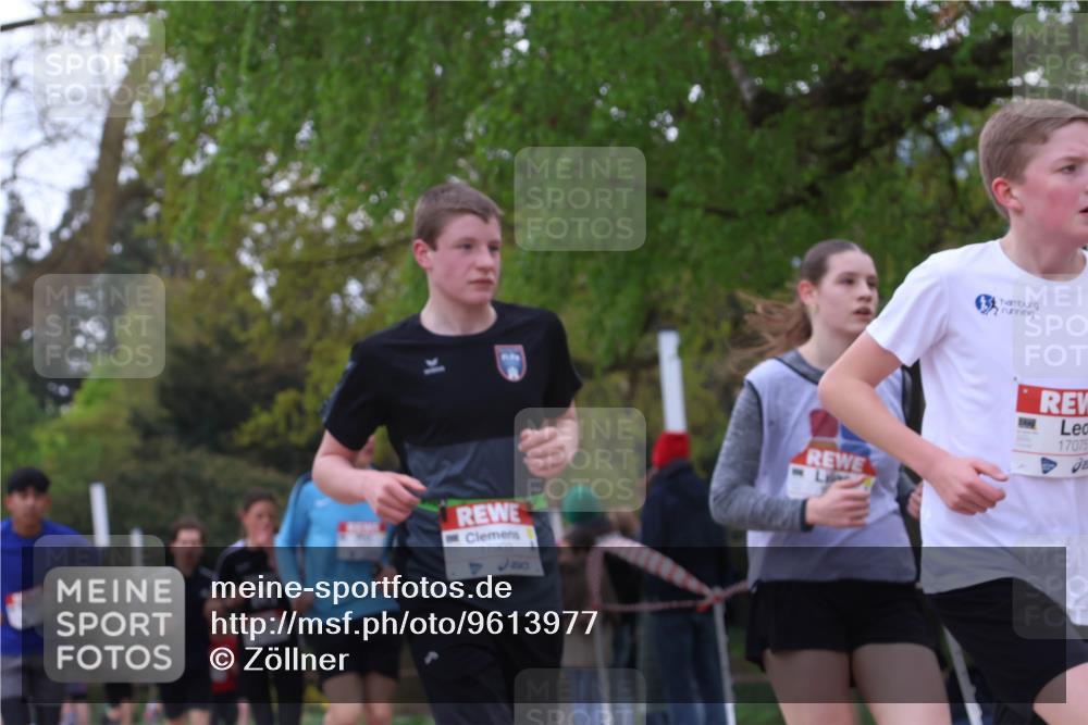 25.04.2026 - Das Zehntel Zöllner http://msf.ph/oto/9613977 25.04.2026 13:38:39 Laufen 17903, 17075 meine-sportfotos.de