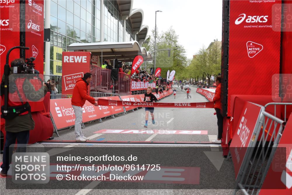 25.04.2026 - Das Zehntel Strokosch-Dieckow http://msf.ph/oto/9614725 25.04.2026 08:46:33 Ziel 4067 meine-sportfotos.de