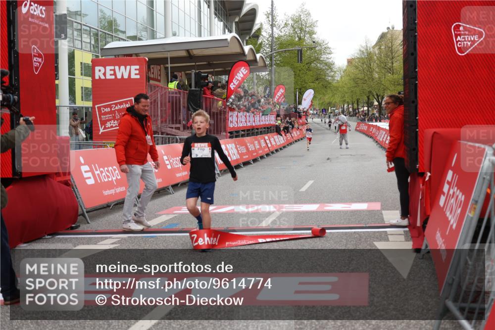 25.04.2026 - Das Zehntel Strokosch-Dieckow http://msf.ph/oto/9614774 25.04.2026 08:46:35 Ziel 4067 meine-sportfotos.de