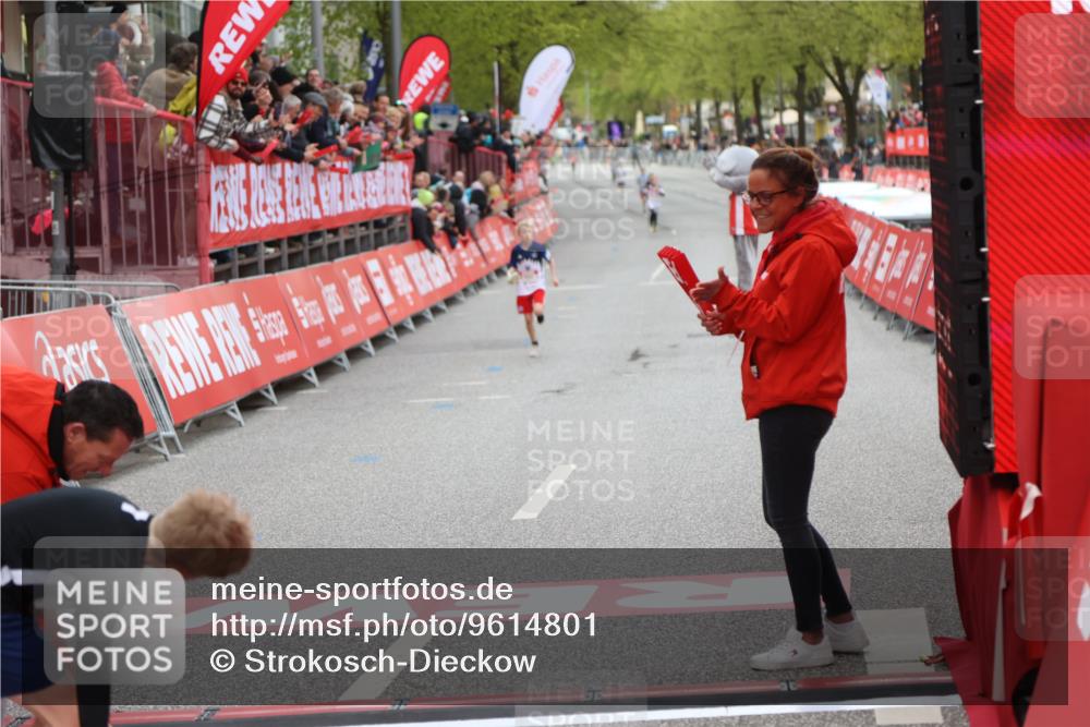 25.04.2026 - Das Zehntel Strokosch-Dieckow http://msf.ph/oto/9614801 25.04.2026 08:46:37 Ziel 4067 meine-sportfotos.de