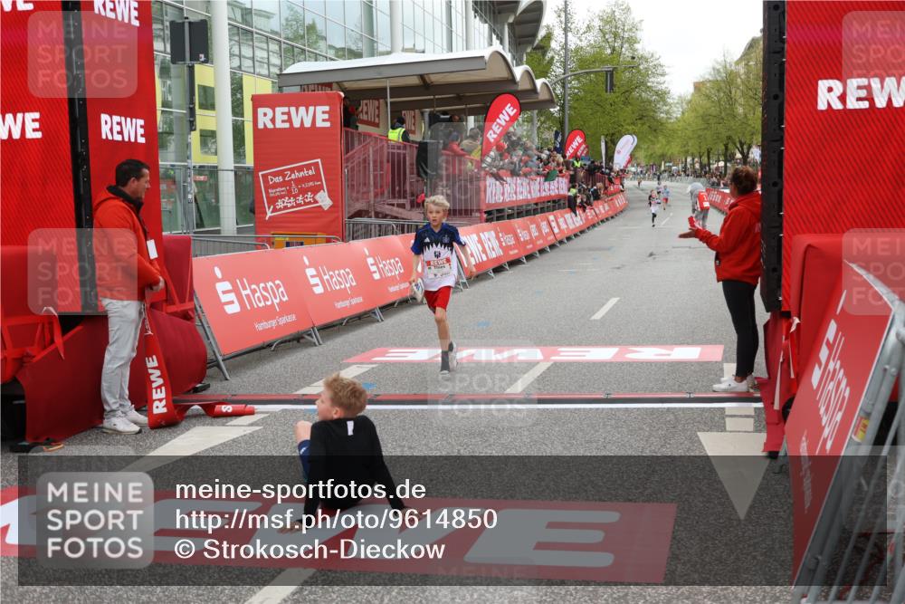 25.04.2026 - Das Zehntel Strokosch-Dieckow http://msf.ph/oto/9614850 25.04.2026 08:46:43 Ziel 4017 meine-sportfotos.de