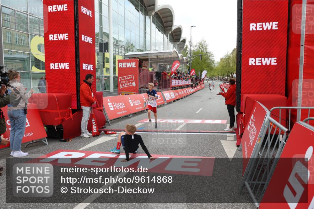 25.04.2026 - Das Zehntel Strokosch-Dieckow http://msf.ph/oto/9614868 25.04.2026 08:46:43 Ziel 4017 meine-sportfotos.de