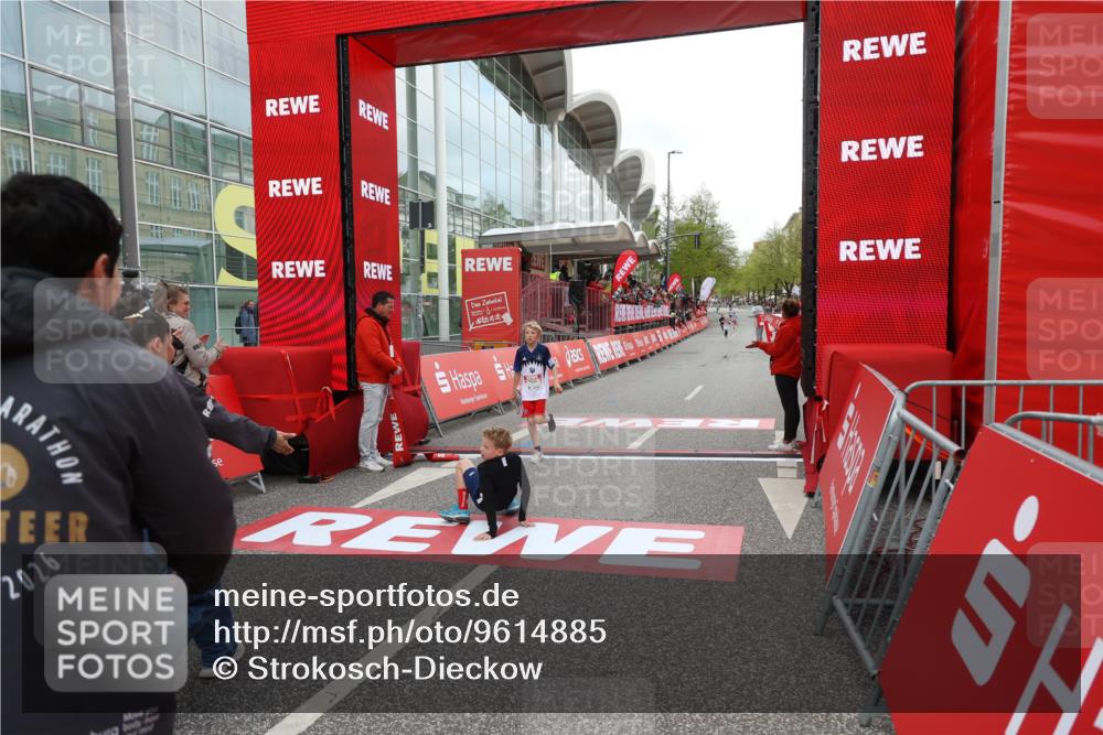 25.04.2026 - Das Zehntel Strokosch-Dieckow http://msf.ph/oto/9614885 25.04.2026 08:46:43 Ziel 4017 meine-sportfotos.de