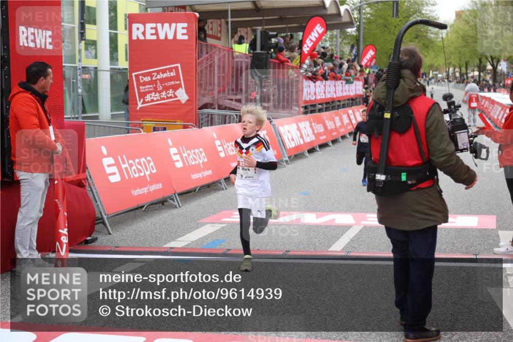 25.04.2026 - Das Zehntel Strokosch-Dieckow http://msf.ph/oto/9614939 25.04.2026 08:46:52 Ziel 2328, 3081 meine-sportfotos.de