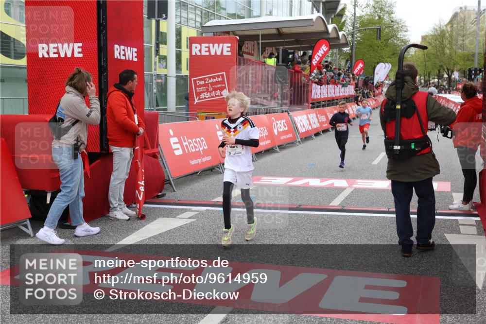 25.04.2026 - Das Zehntel Strokosch-Dieckow http://msf.ph/oto/9614959 25.04.2026 08:46:53 Ziel 1221, 2328, 3081 meine-sportfotos.de