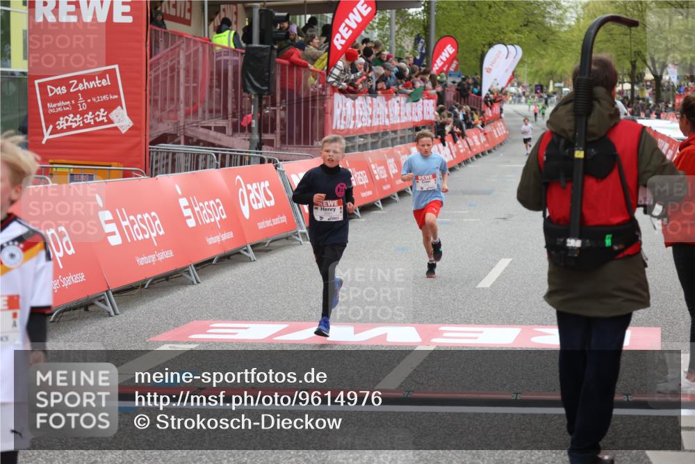 25.04.2026 - Das Zehntel Strokosch-Dieckow http://msf.ph/oto/9614976 25.04.2026 08:46:53 Ziel 1221, 2328, 3081 meine-sportfotos.de