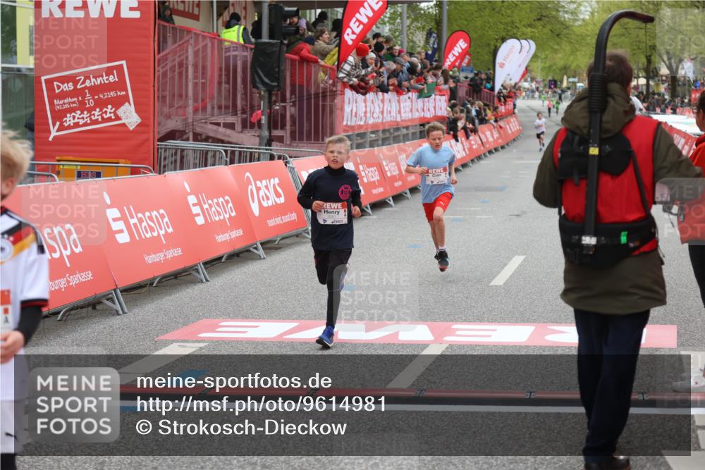25.04.2026 - Das Zehntel Strokosch-Dieckow http://msf.ph/oto/9614981 25.04.2026 08:46:53 Ziel 1221, 2328, 3081 meine-sportfotos.de