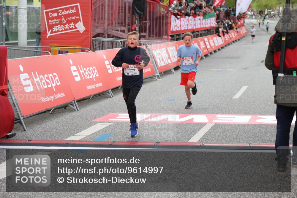 25.04.2026 - Das Zehntel Strokosch-Dieckow http://msf.ph/oto/9614997 25.04.2026 08:46:54 Ziel 1221, 2328, 3081 meine-sportfotos.de