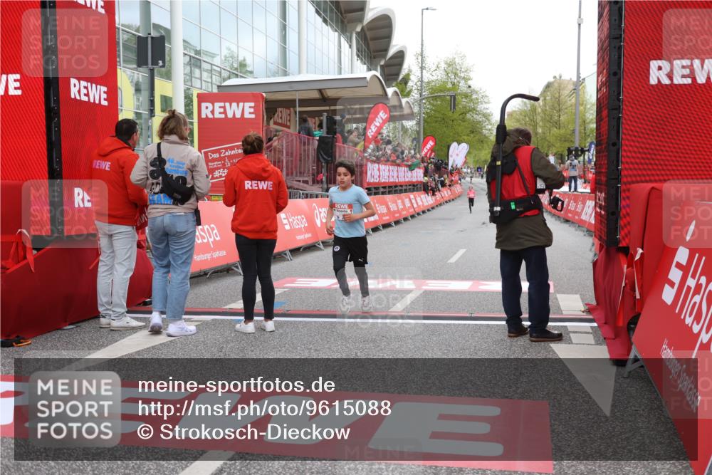 25.04.2026 - Das Zehntel Strokosch-Dieckow http://msf.ph/oto/9615088 25.04.2026 08:47:12 Ziel 2043, 3582 meine-sportfotos.de