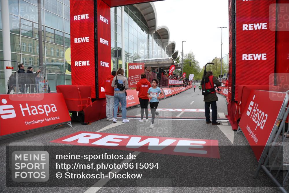 25.04.2026 - Das Zehntel Strokosch-Dieckow http://msf.ph/oto/9615094 25.04.2026 08:47:12 Ziel 2043, 3582 meine-sportfotos.de