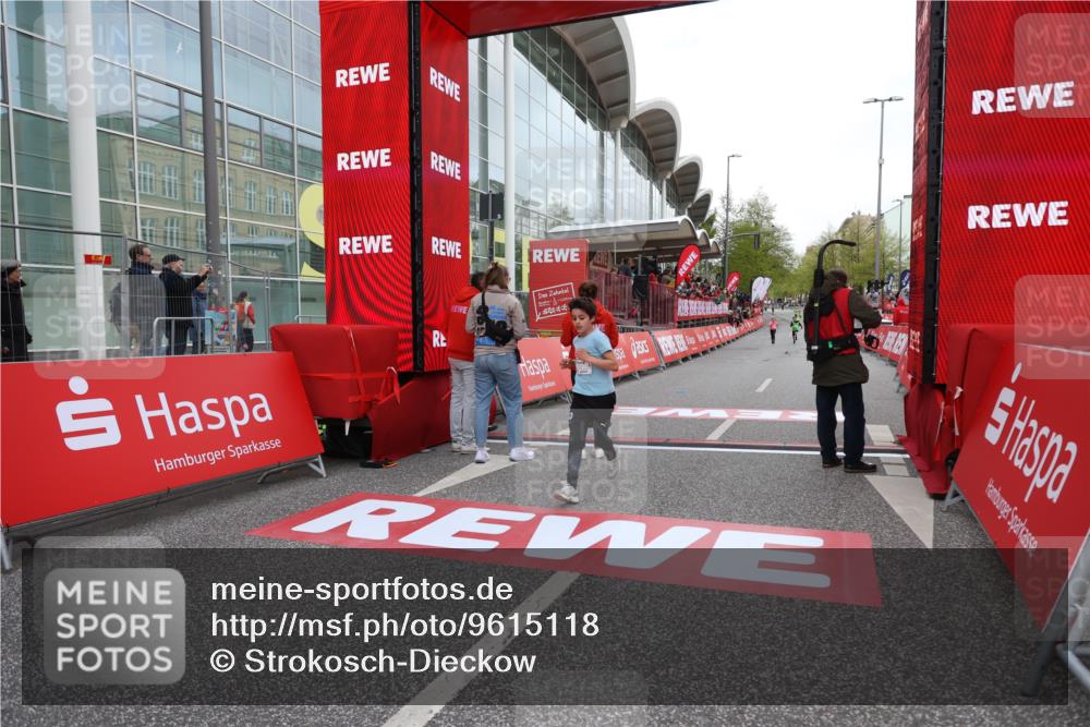25.04.2026 - Das Zehntel Strokosch-Dieckow http://msf.ph/oto/9615118 25.04.2026 08:47:12 Ziel 2043, 3582 meine-sportfotos.de