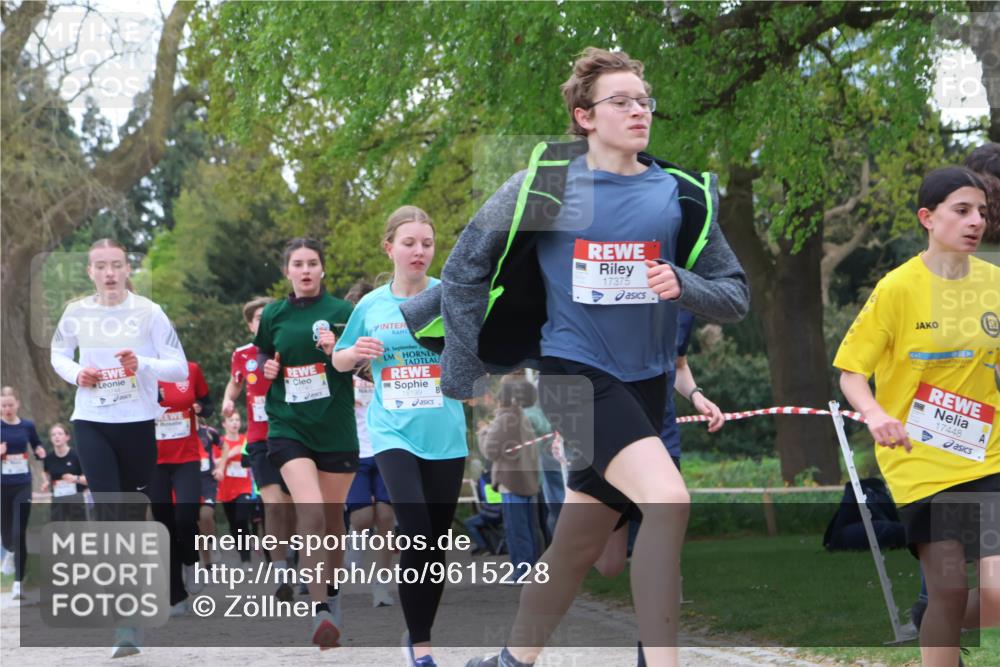 25.04.2026 - Das Zehntel Zöllner http://msf.ph/oto/9615228 25.04.2026 13:39:11 Laufen 24, 18199, 17375, 33333, 17448 meine-sportfotos.de