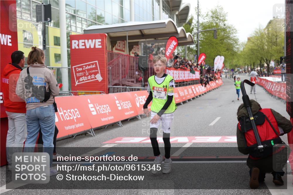 25.04.2026 - Das Zehntel Strokosch-Dieckow http://msf.ph/oto/9615345 25.04.2026 08:47:27 Ziel 3188, 3339, 3997 meine-sportfotos.de