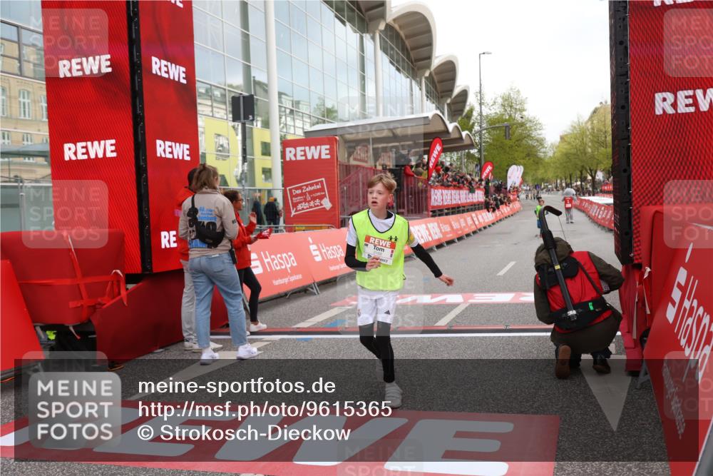 25.04.2026 - Das Zehntel Strokosch-Dieckow http://msf.ph/oto/9615365 25.04.2026 08:47:28 Ziel 3188, 3339, 3997 meine-sportfotos.de