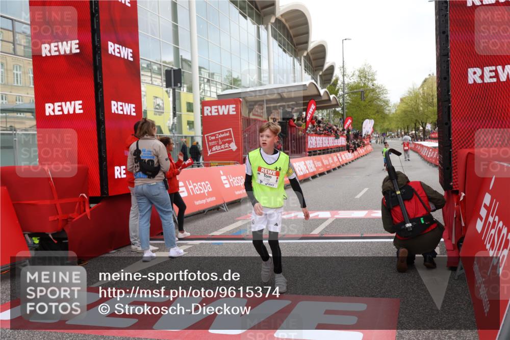 25.04.2026 - Das Zehntel Strokosch-Dieckow http://msf.ph/oto/9615374 25.04.2026 08:47:28 Ziel 3188, 3339, 3997 meine-sportfotos.de