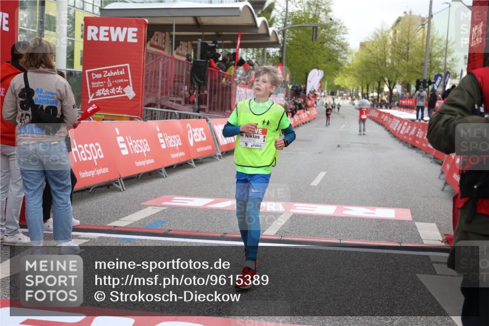 25.04.2026 - Das Zehntel Strokosch-Dieckow http://msf.ph/oto/9615389 25.04.2026 08:47:34 Ziel 3232 meine-sportfotos.de