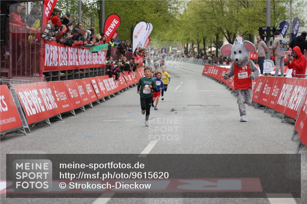 25.04.2026 - Das Zehntel Strokosch-Dieckow http://msf.ph/oto/9615620 25.04.2026 08:47:49 Ziel 1726 meine-sportfotos.de