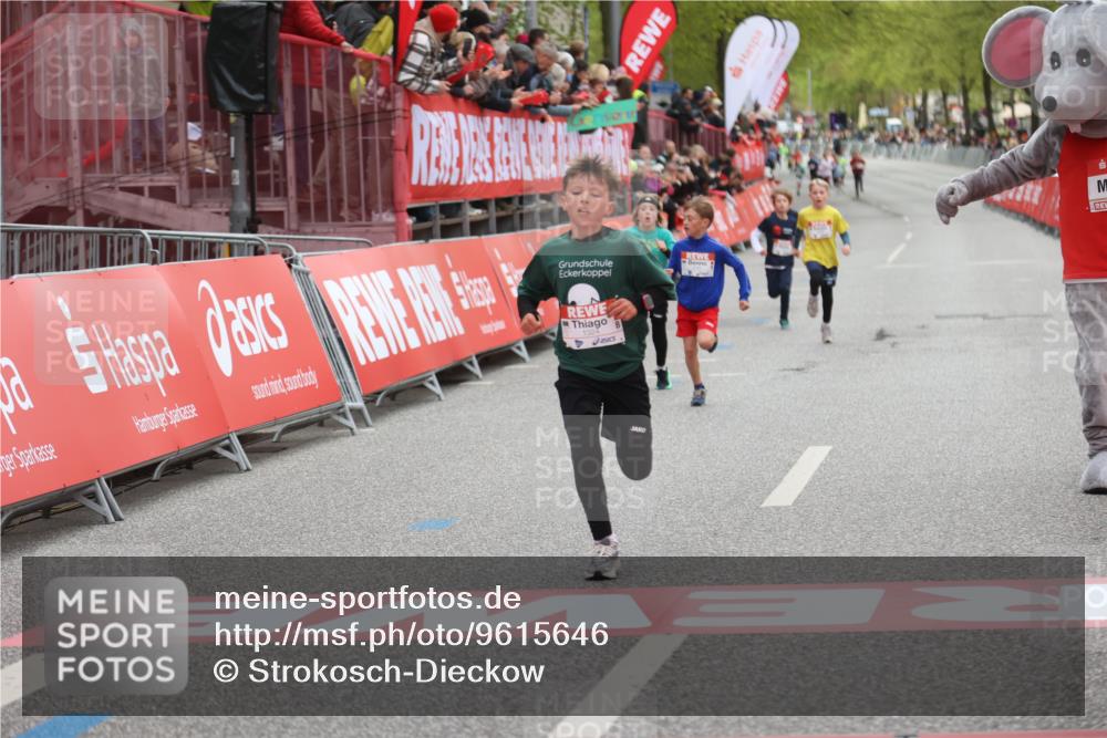 25.04.2026 - Das Zehntel Strokosch-Dieckow http://msf.ph/oto/9615646 25.04.2026 08:47:51 Ziel 1324, 1726 meine-sportfotos.de