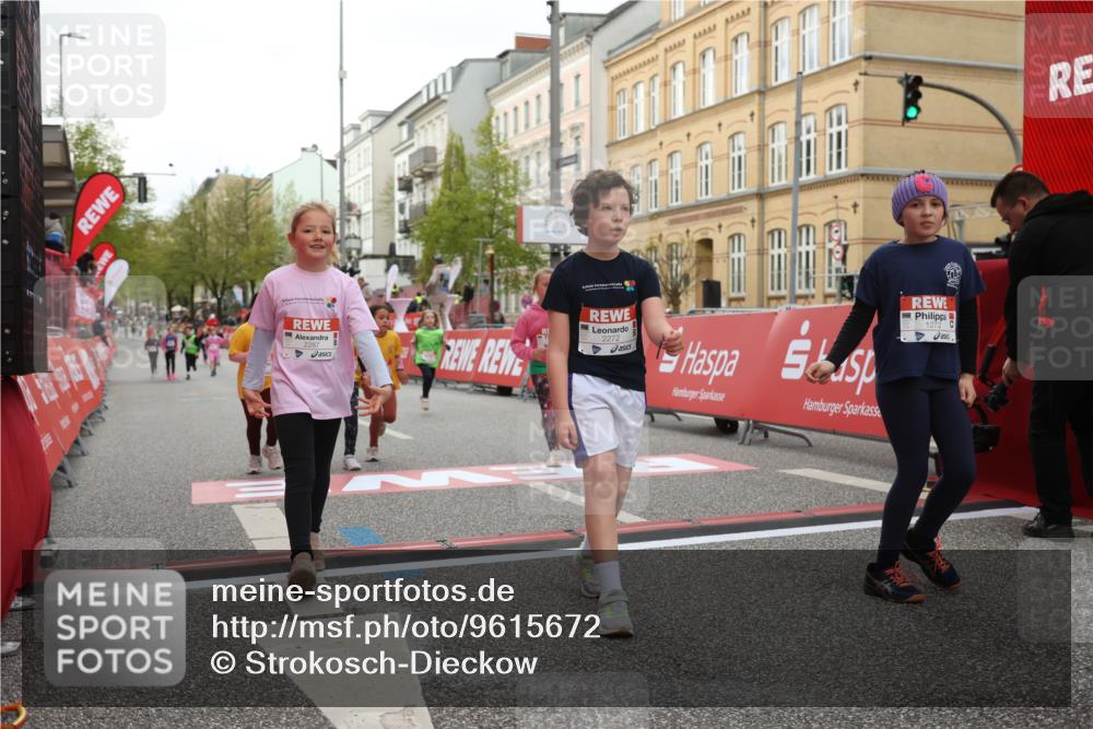25.04.2026 - Das Zehntel Strokosch-Dieckow http://msf.ph/oto/9615672 25.04.2026 09:07:47 Ziel 1272, 1498, 1954, 1976, 1977, 2272, 2287, 2614, 3761, 3775 meine-sportfotos.de